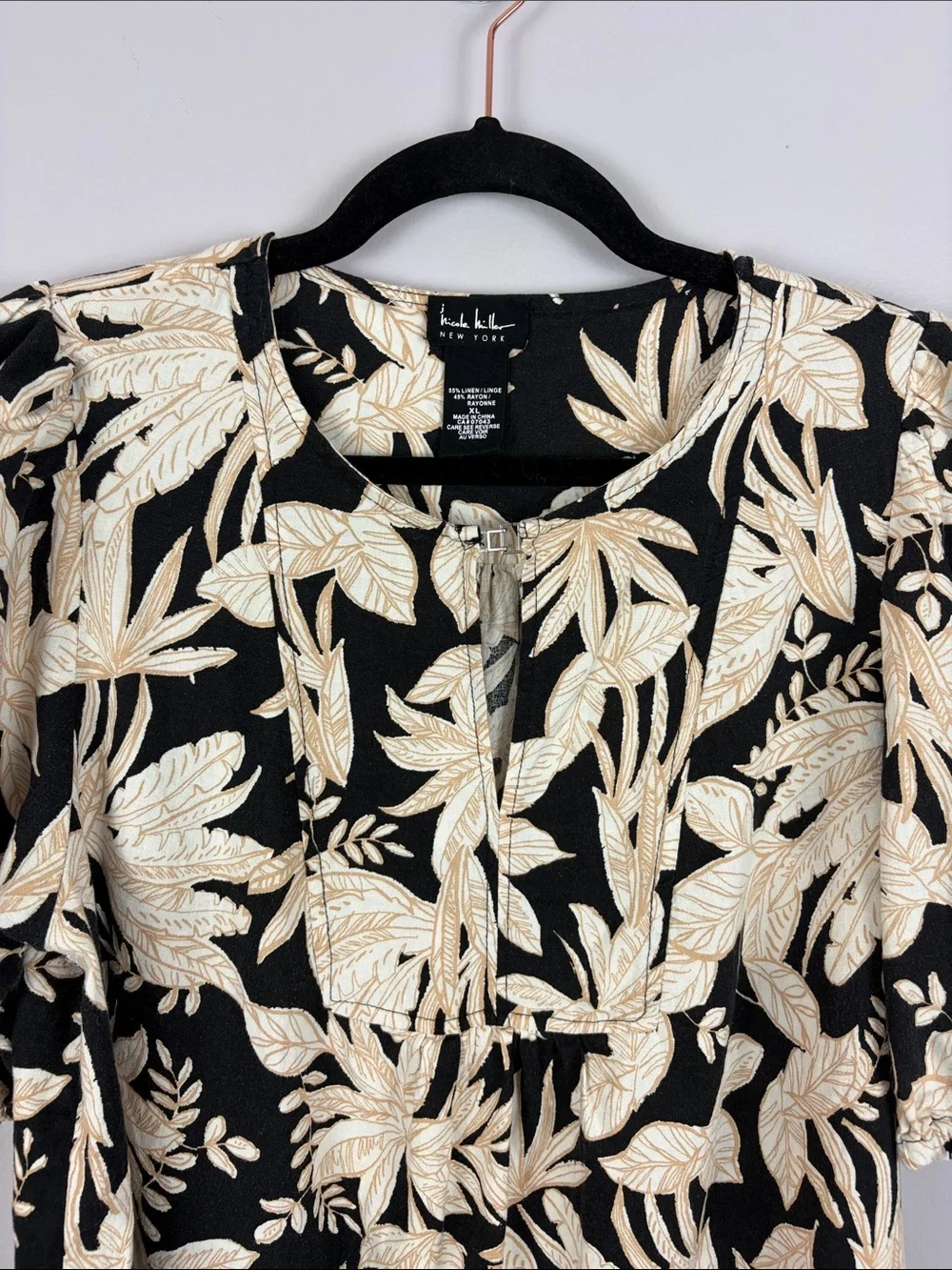 Nicole Miller Linen Blend Blouse XL Black Beige Tropical Leaf Print Resort Top - Picture 3 of 12